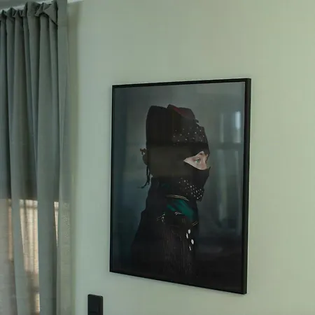 Float In Reeds And Enjoy Starlit Sky *