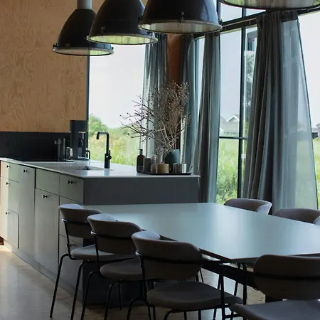 Float In Reeds And Enjoy Starlit Sky Yderby