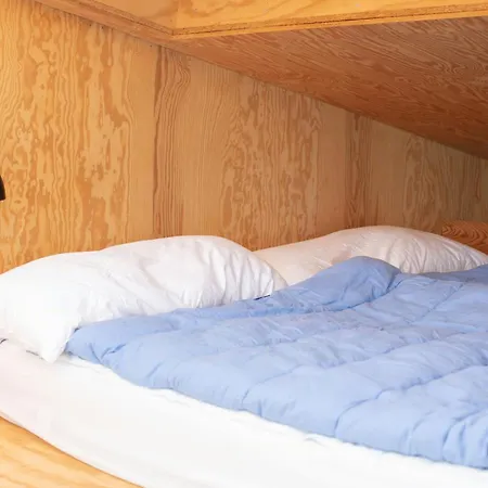 Дом отдыха Float In Reeds And Enjoy Starlit Sky